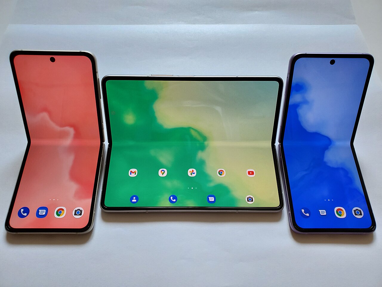 Dnes přichází skládací iPhone: Co očekávat a co je stále nejisté